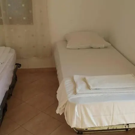 Pensión Mullaj