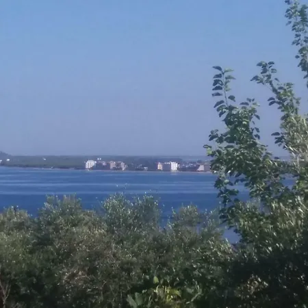 Mullaj Pensión Vlorë